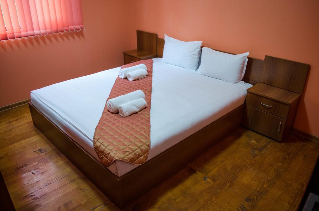 Yoneda Houses Szapareva Banja Szoba fotó